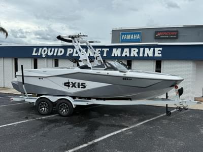 BOATZON | Axis Wake Research T Series T220 2026