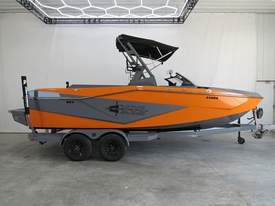 BOATZON | Axis Wake Research T220 2025