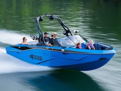 BOATZON | Axis Wake Research T220 2026