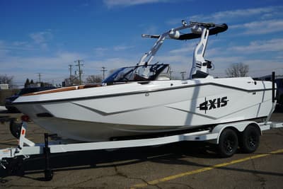 BOATZON | Axis Wake Research T220 2026