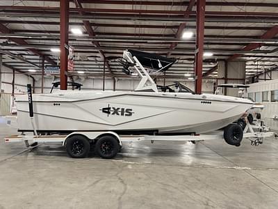 BOATZON | Axis Wake Research T250 2025