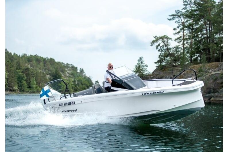 2027 Axopar 22 Spyder - Sold Boat