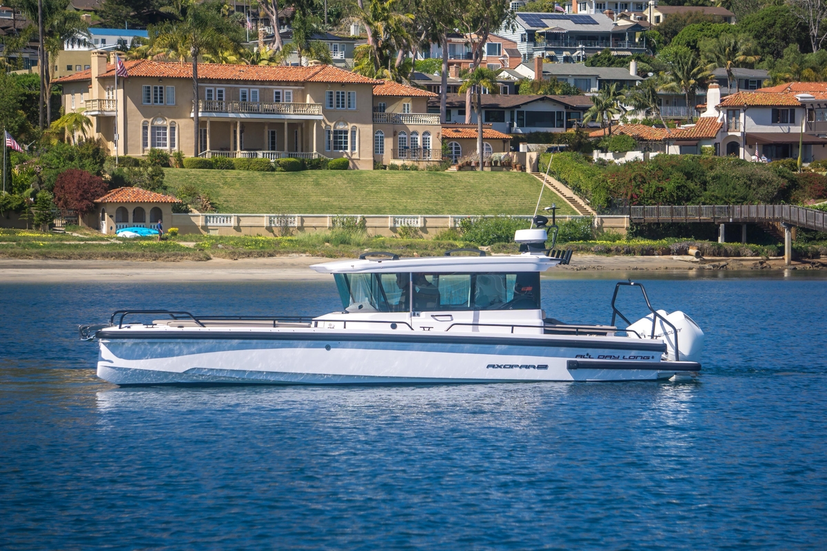 2022 Axopar 28 Cabin - Sold Boat