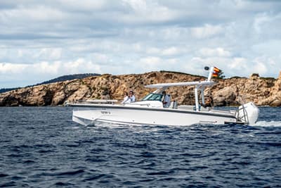 BOATZON | Axopar 29 SunTop 2027