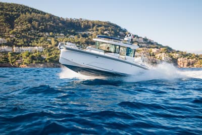 BOATZON | Axopar 29 XC Aft Sofa Brabus 2026