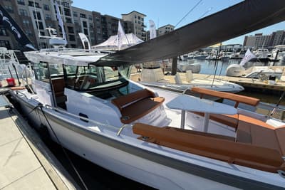 BOATZON | Axopar 29 XC Cross Cabin 2026