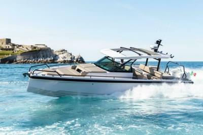 BOATZON | Axopar 37 Sun Top BRABUS Trim 2025 BOATZON | Axopar 37 Sun Top BRABUS Trim 2025