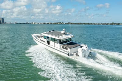 BOATZON | Axopar 37 XC Cross Cabin 2018