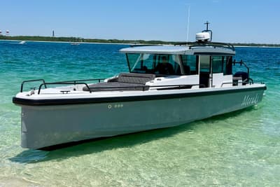 BOATZON | Axopar 37 XC Cross Cabin 2019