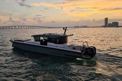 BOATZON | Axopar 37 XC Cross Cabin 2021