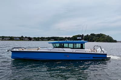 BOATZON | Axopar 37 XC Cross Cabin 2021