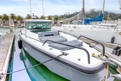 BOATZON | Axopar 37 XC Cross Cabin 2021