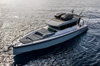 BOATZON | Axopar 37 XC Cross Cabin 2024