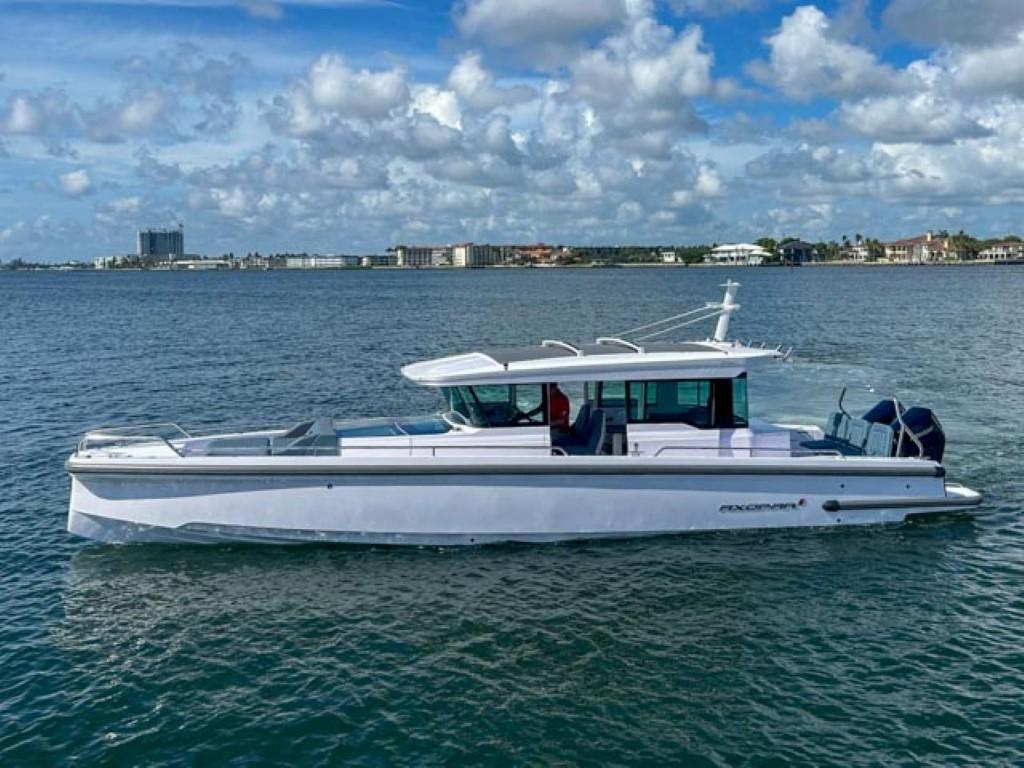 2024 Axopar 37 XC Cross Cabin - Sold Boat