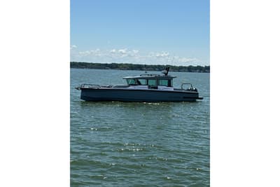 BOATZON | Axopar 37 XC Cross Cabin 2024