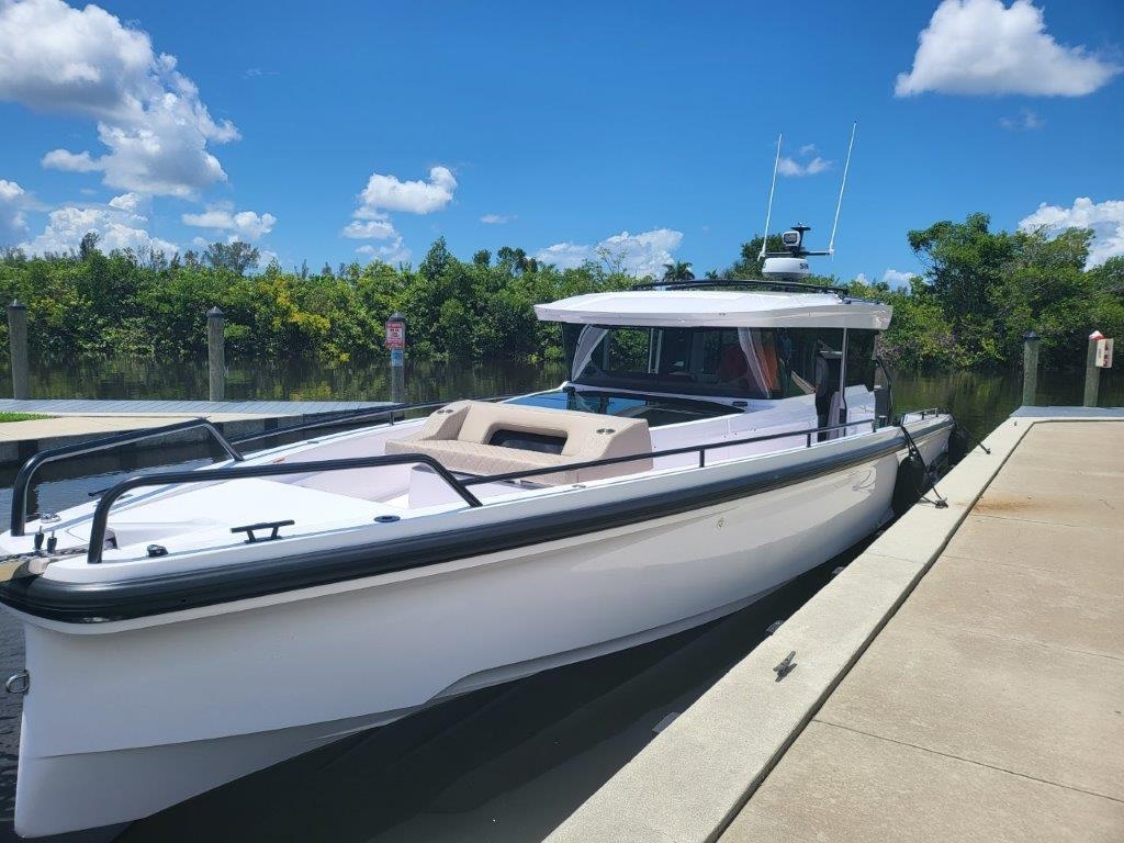 2024 Axopar 37 XC Cross Cabin - Sold Boat