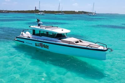 BOATZON | Axopar 37 XC Cross Cabin 2025