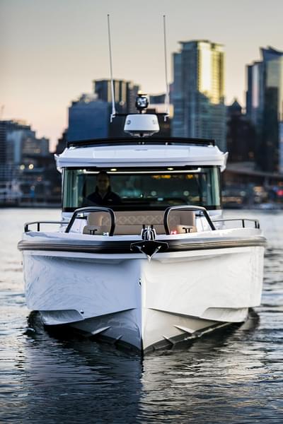 BOATZON | Axopar 37 XC CROSS CABIN 2025