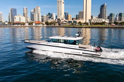 BOATZON | Axopar 37 XC Cross Cabin 2025