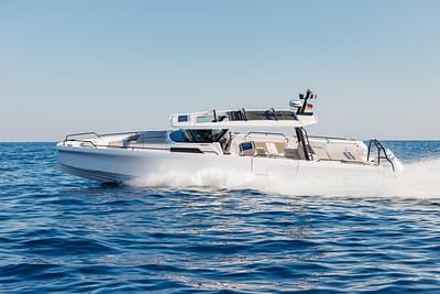 BOATZON | Axopar 45 Cross Top 2025