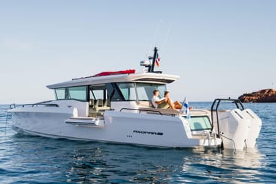 BOATZON | Axopar 45 XC Aft Cabin Sandstone 2026