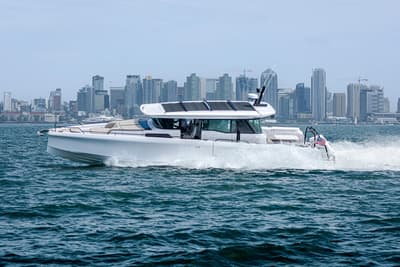 BOATZON | Axopar 45 XC Cross Cabin 2025