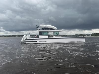 BOATZON | Axopar Aft Cabin with BRABUS trim package 2022 BOATZON | Axopar Aft Cabin with BRABUS trim package 2022