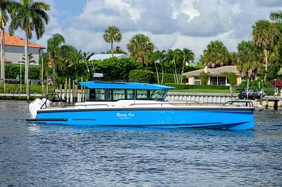 BOATZON | Axopar XC Cross Cabin Brabus 2024 BOATZON | Axopar XC Cross Cabin Brabus 2024