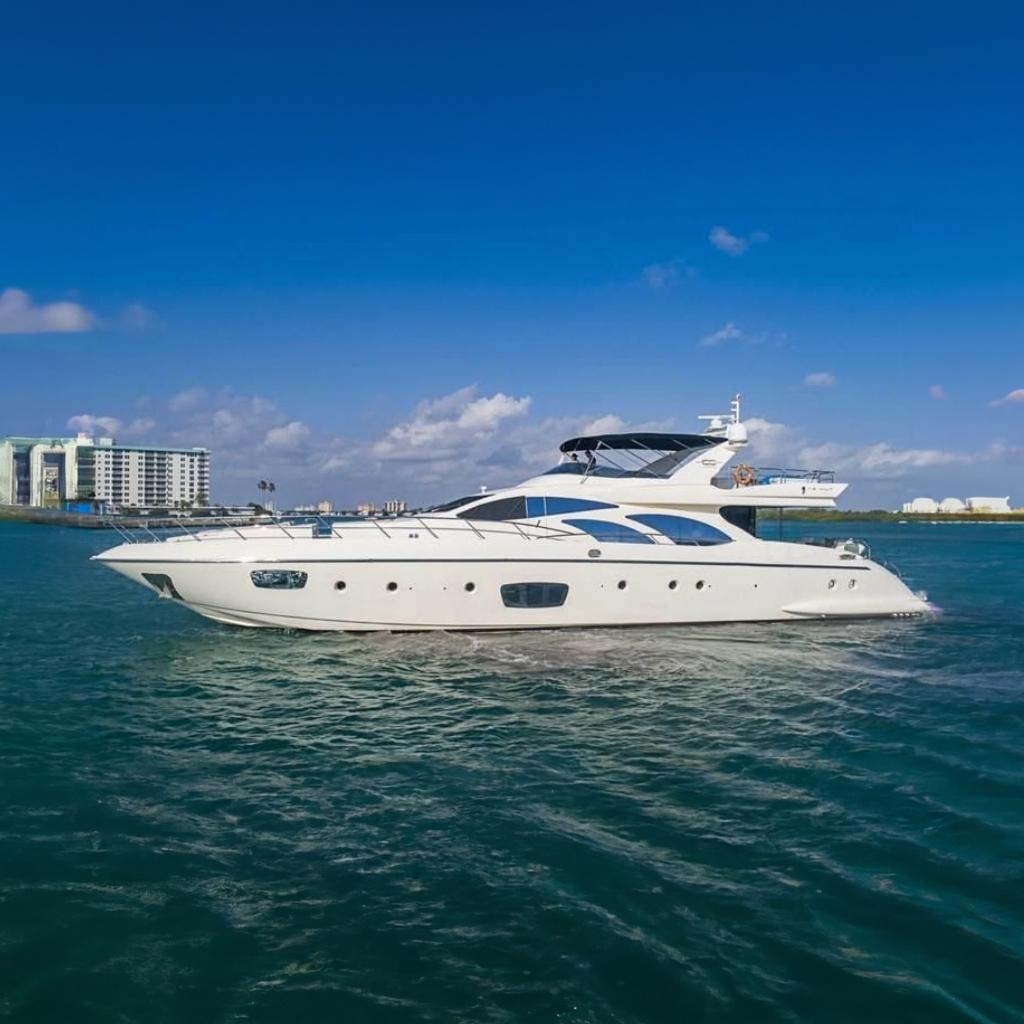 2010 Azimut 100 Leonardo - Sold Boat