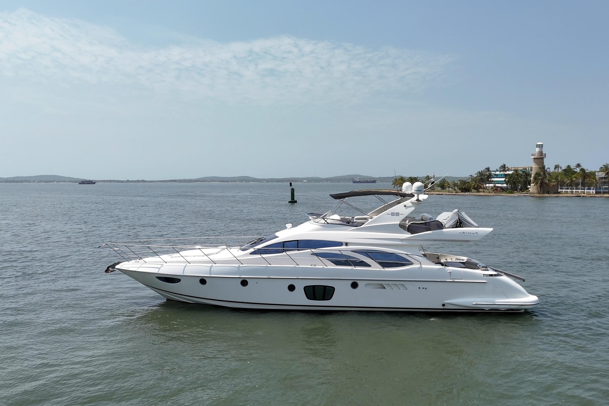 2007 Azimut 62 - Sold Boat