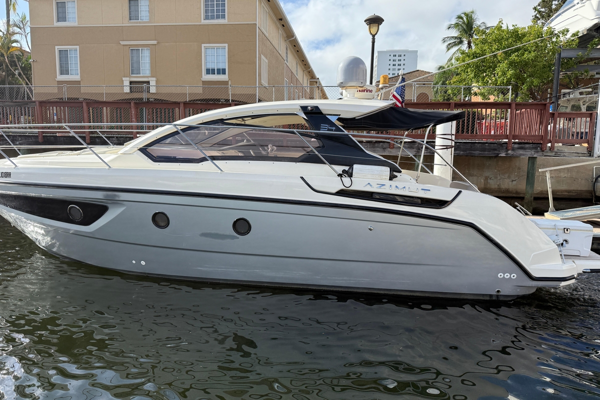 2014 Azimut Atlantis 34 - Sold Boat