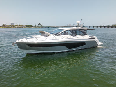 BOATZON | Azimut ATLANTIS 51 2025