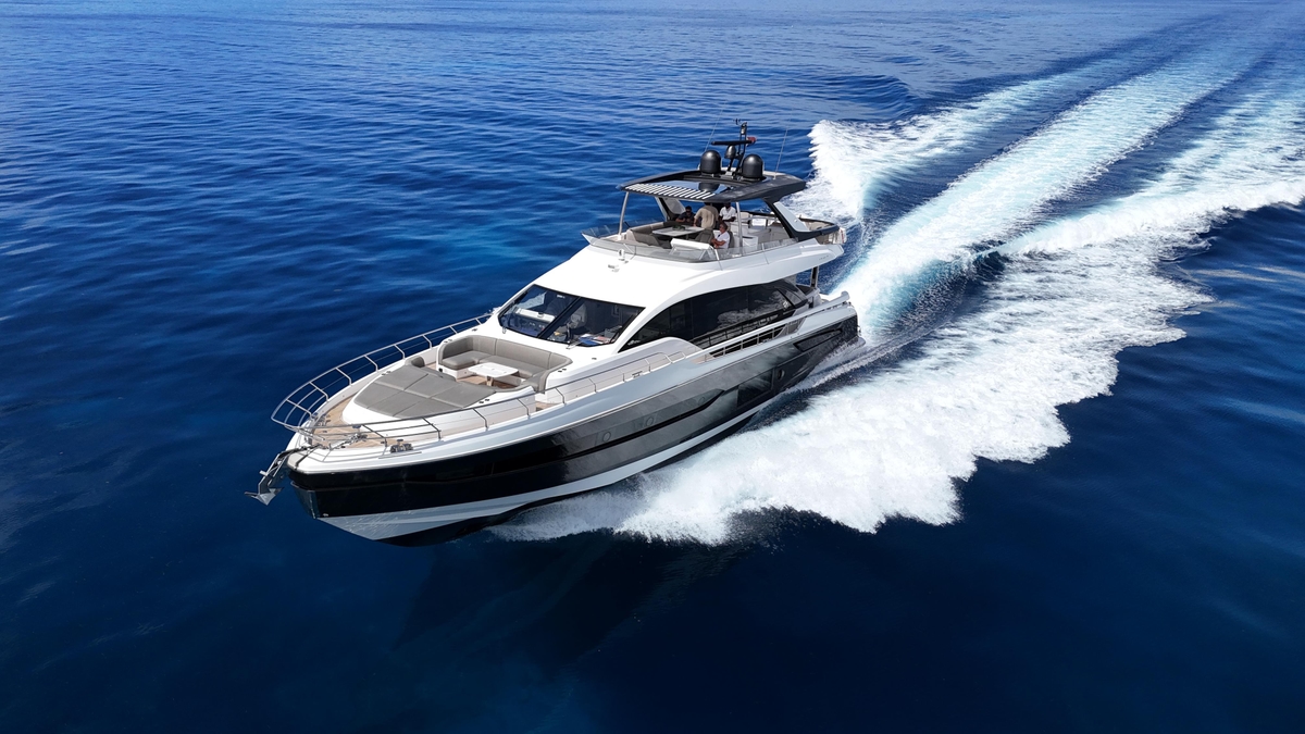 2021 Azimut Fly 78 - Sold Boat