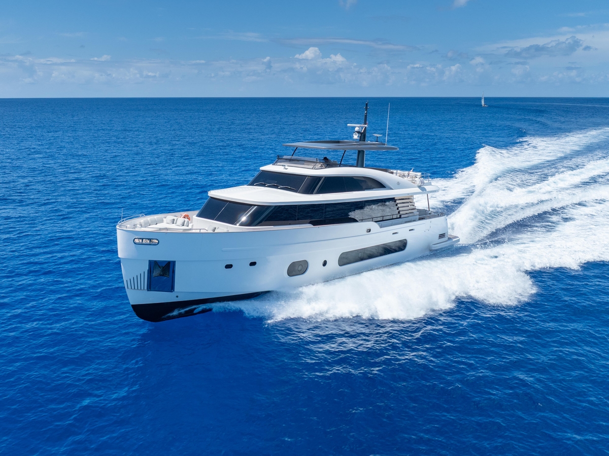 2022 Azimut Magellano 25 Metri - Sold Boat