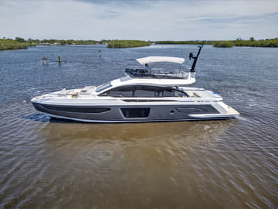 BOATZON | Azimut S7 2026