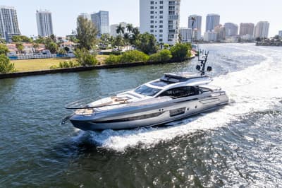 BOATZON | Azimut S8 2024