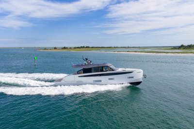BOATZON | Azimut Seadeck 6 2025