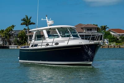 BOATZON | Back Cove 30 2011