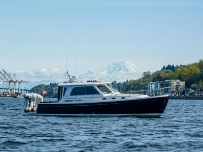 BOATZON | Back Cove 37 2013