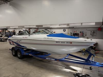 BOATZON | BAJA 232 Islander 2000