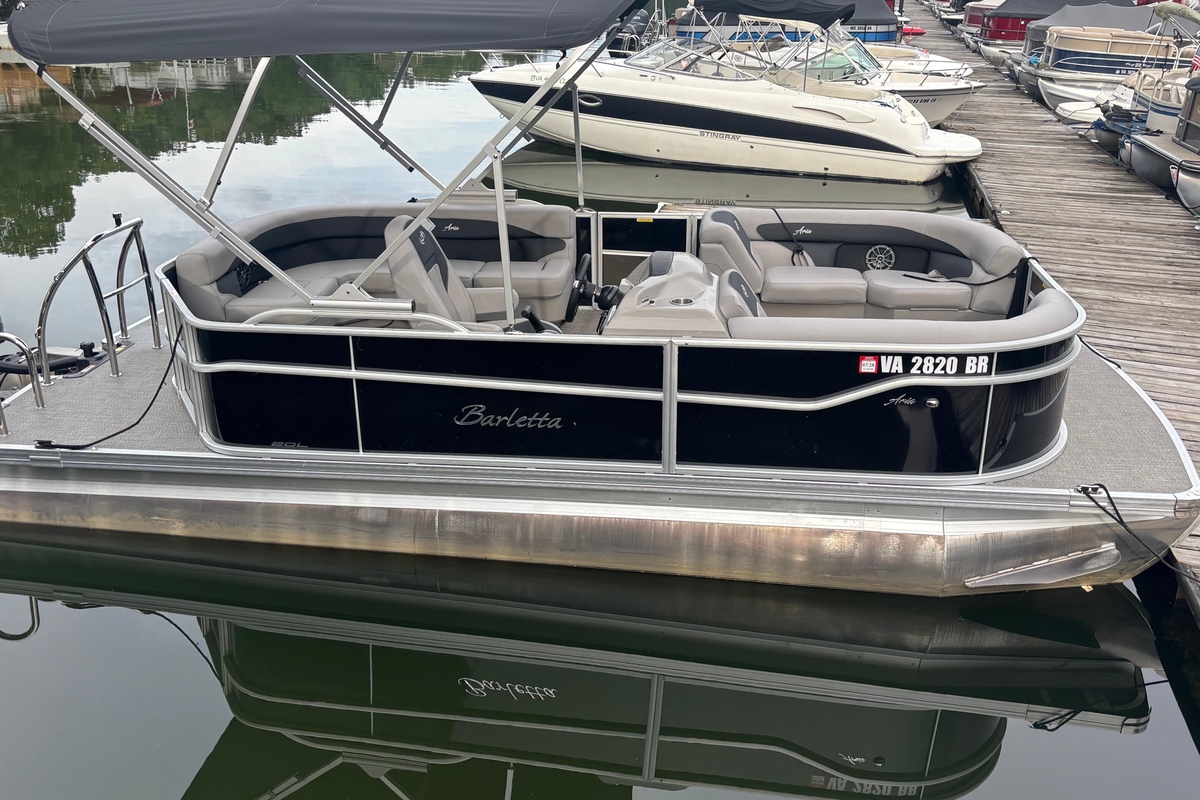 2025 Barletta Aria 20L - Sold Boat