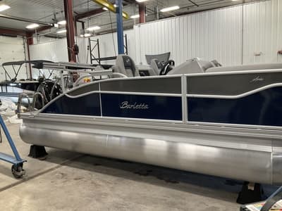 BOATZON | Barletta Boats A20UC TripleToon 2026