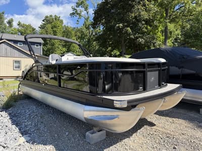 BOATZON | Barletta Boats A22UC 2027