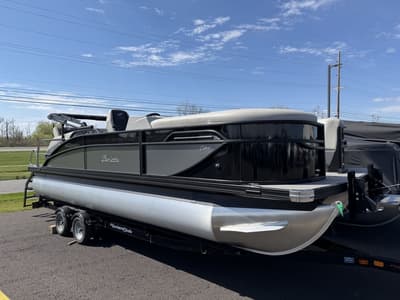 BOATZON | Barletta Boats C22M TripleToon 2026