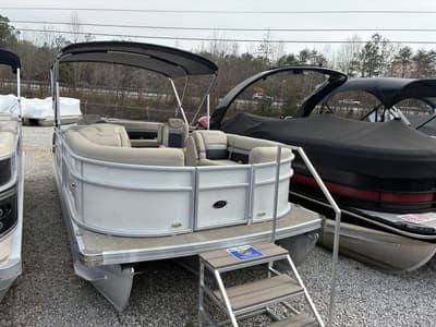 BOATZON | Barletta Boats C22UC 2021