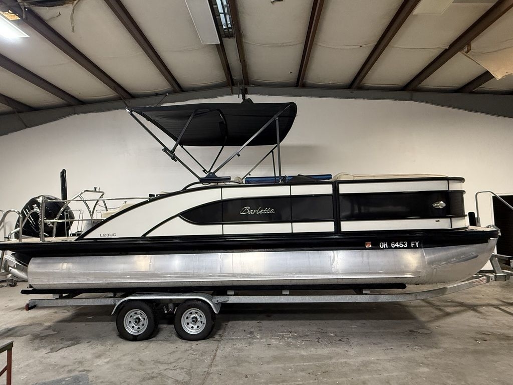 2020 Barletta Boats L23UC - Sold Boat