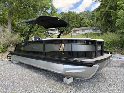 BOATZON | Barletta Boats L23UC TripleToon 2026 BOATZON | Barletta Boats L23UC TripleToon 2026