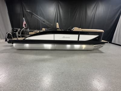 BOATZON | Barletta Cabrio 22 UC 2026