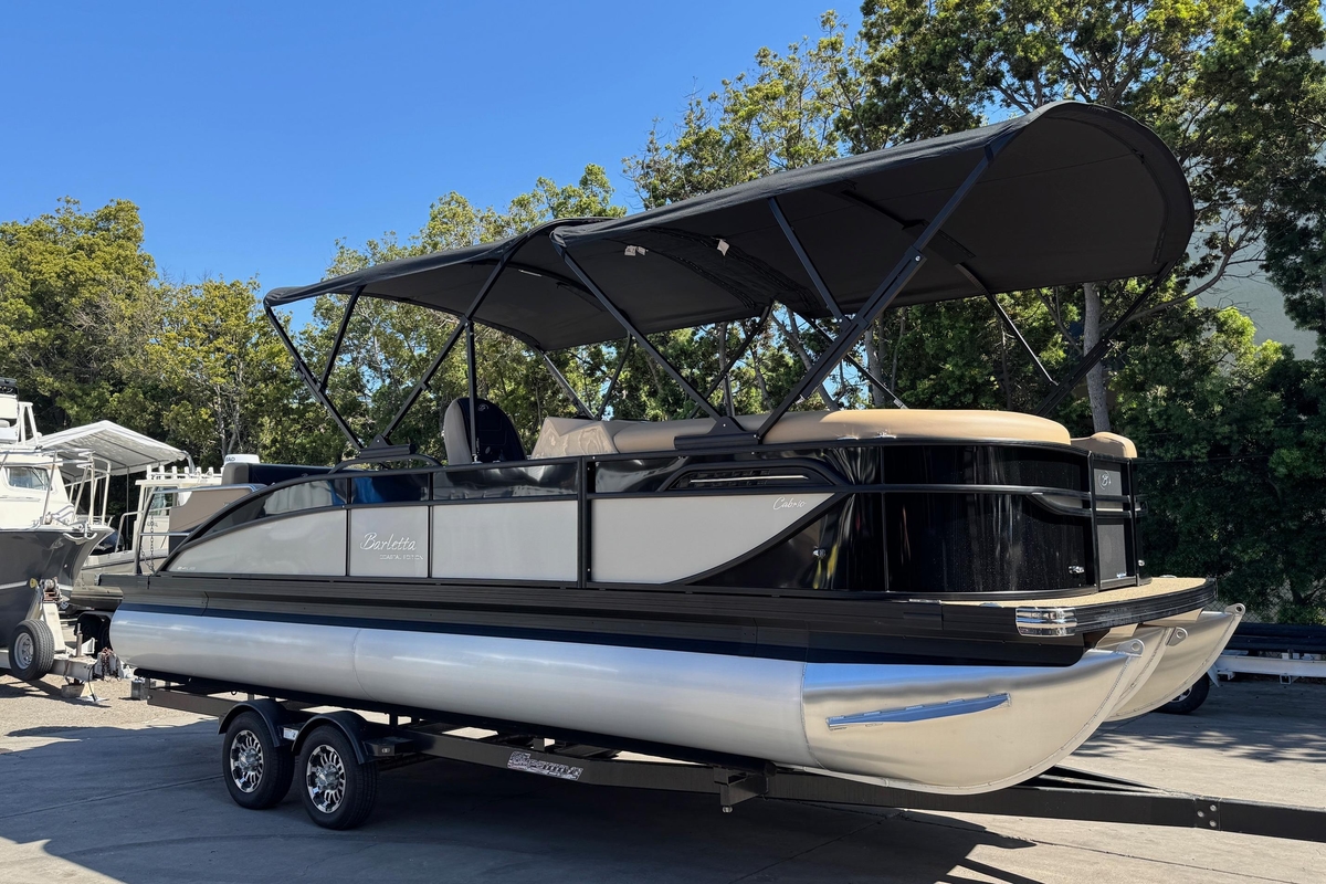 2026 Barletta Cabrio 24UE - Sold Boat