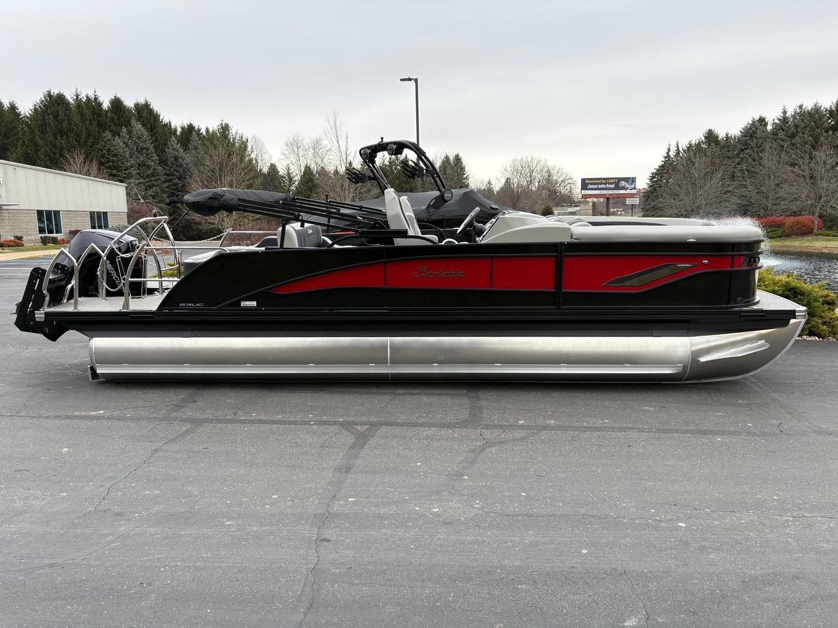 2025 Barletta Corsa 23UC - Sold Boat